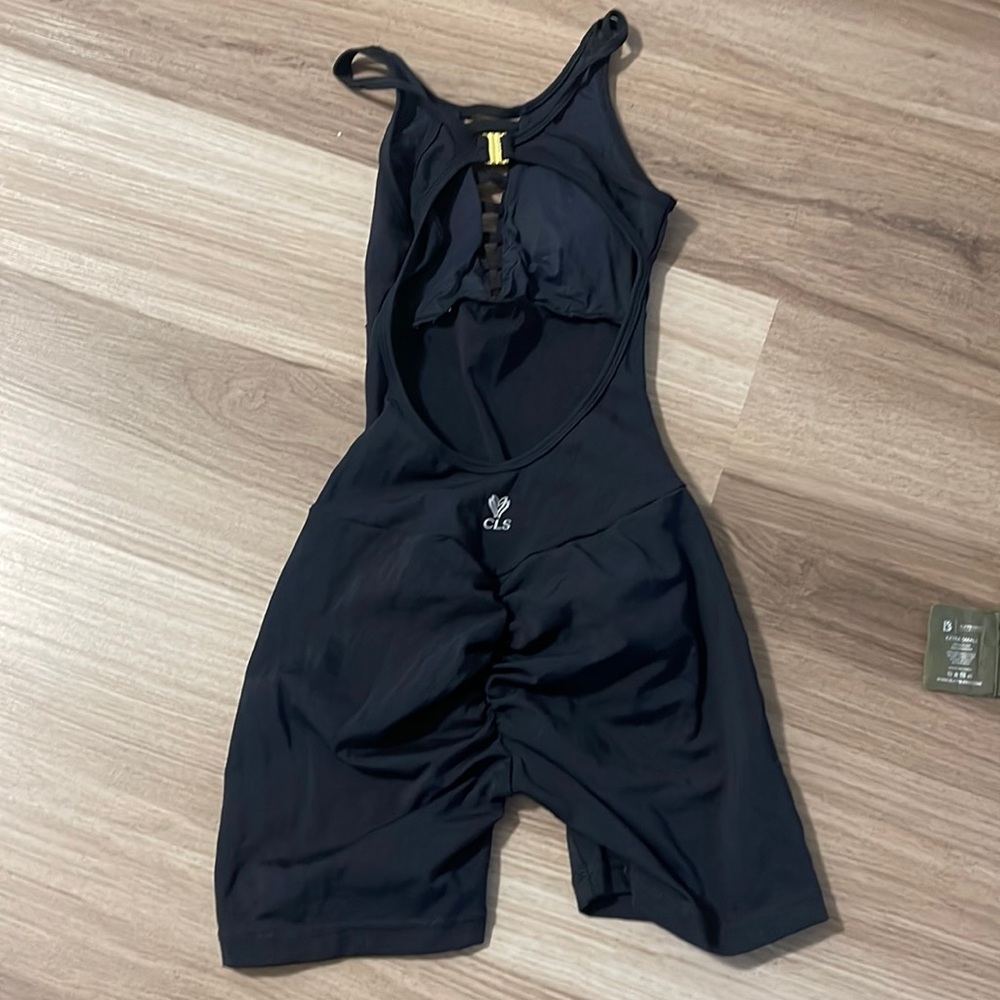 CLS sportswear romper shorts bodysuit scrunch butt